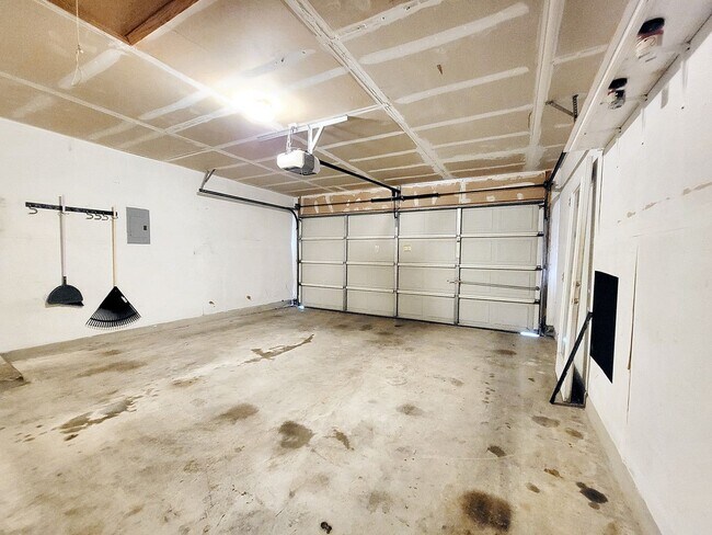 Building Photo - Charming 3BD/2BA Home with Spacious Backyard in Cedar Park