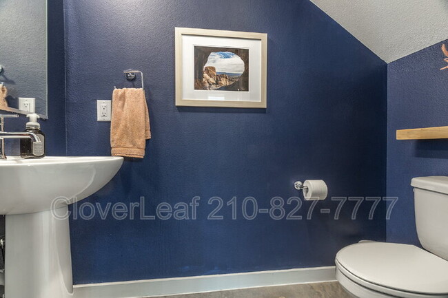 Building Photo - 102 Tendick St