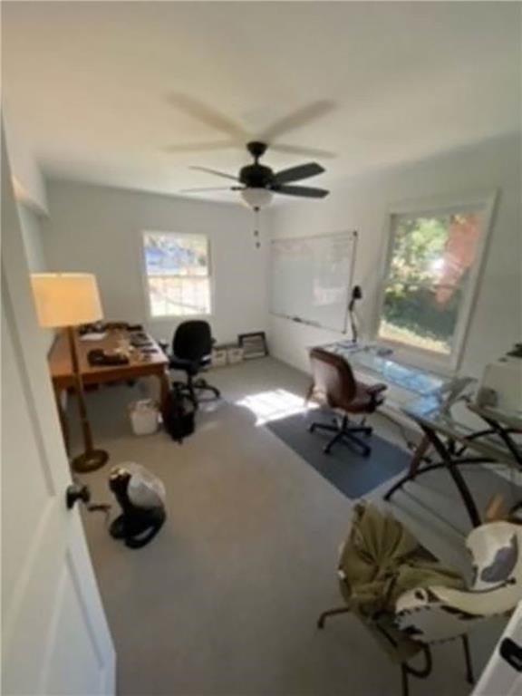 Building Photo - 2000 Fairway Cir NE