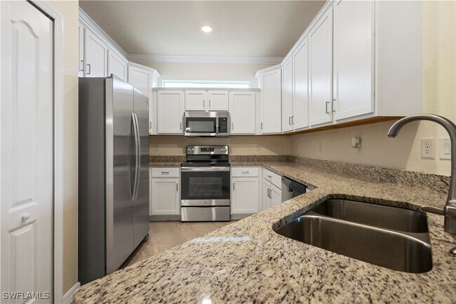 Building Photo - 4244 Lemongrass Dr