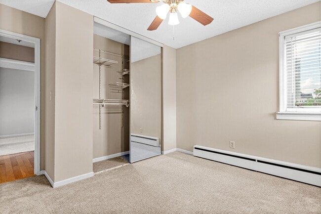 Building Photo - 1800 La Salle Ave