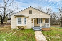 Building Photo - 4204 20th St NE