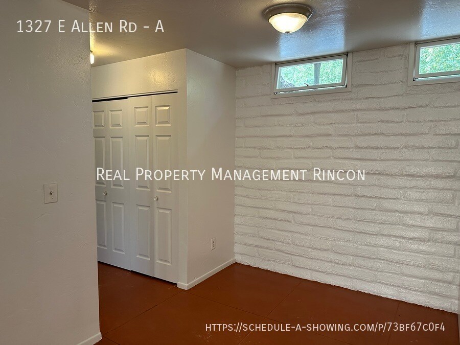 Building Photo - 1327 E Allen Rd