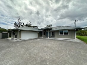 Building Photo - 16-1370 Pohaku Circle Kurtistown, HI 96760