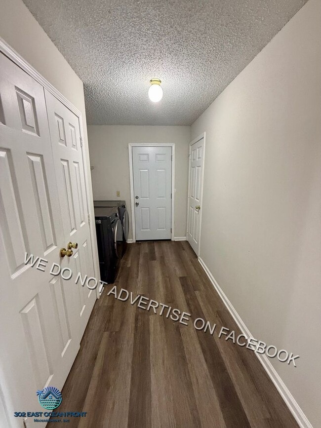 Building Photo - Lovely 4 Bedroom 2 Bathroom now available for rent!