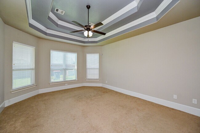 Building Photo - 30154 Southern Sky Dr