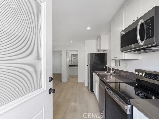 Building Photo - 8828 Chimineas Ave