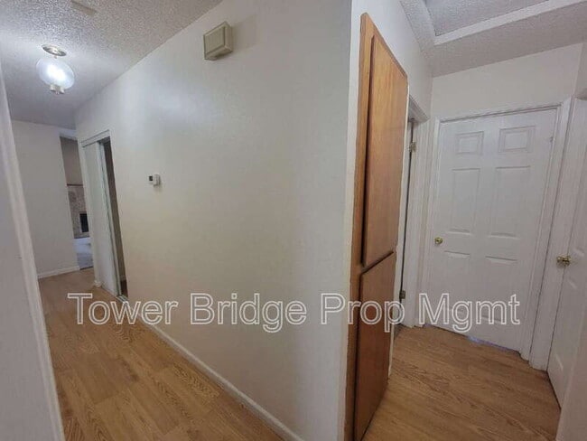 Building Photo - 4068 Fawn Cir