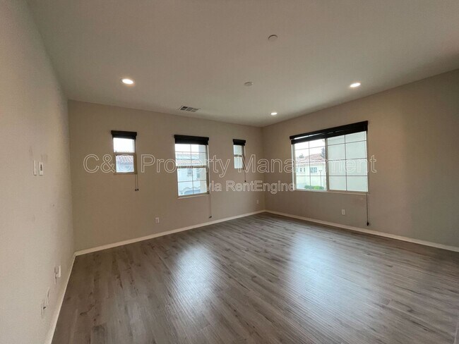 Building Photo - 4860 Ballast Ln