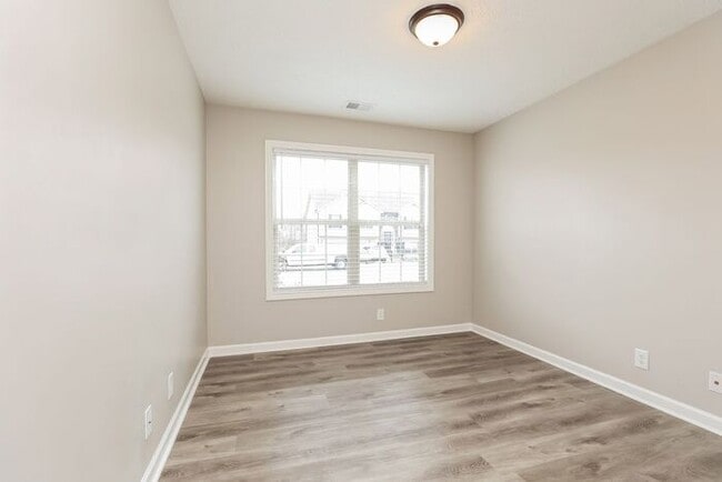 Building Photo - 1363 Freedom Dr