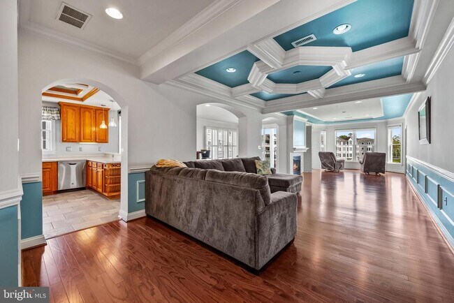Building Photo - 4700 Water Park Dr