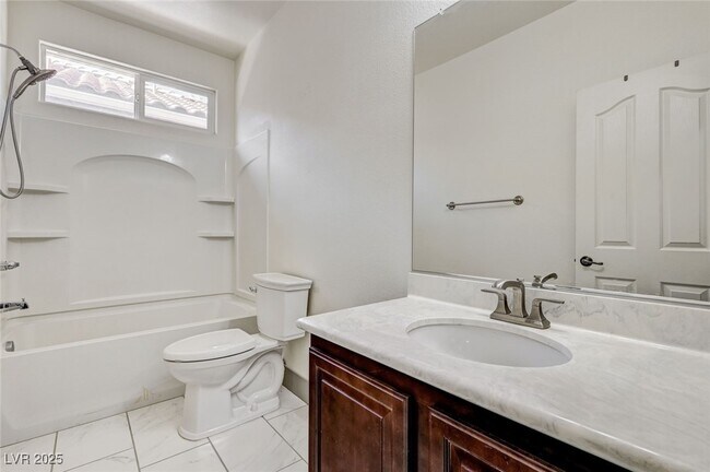 Building Photo - 6935 Galeria Posada Ave