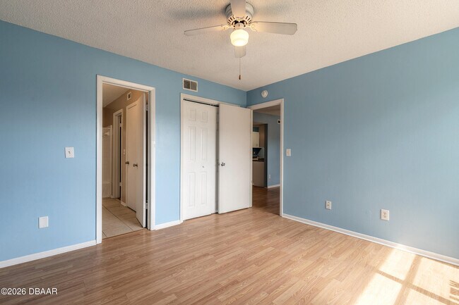 Building Photo - 1600 Big Tree Rd