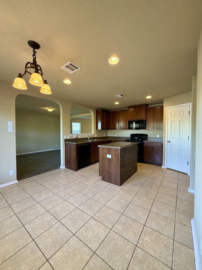 Building Photo - 7027 Fisherman Sky