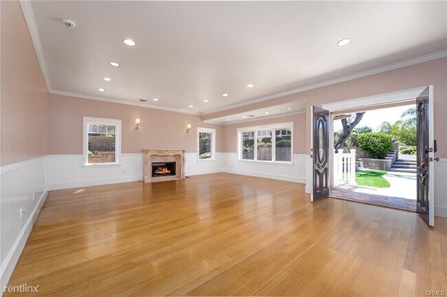 Building Photo - 5 br, 6.5 bath House - 152 S Eucalyptus Dr