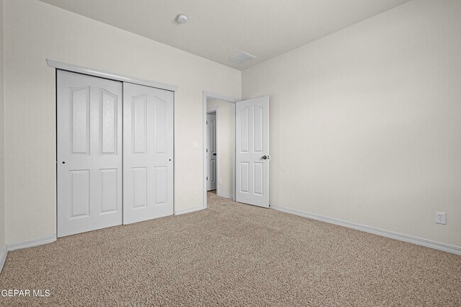 Building Photo - 369 Emerald Acres St