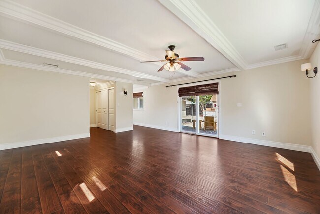 Building Photo - Stunning Riverside Home for Rent- Solar, E...