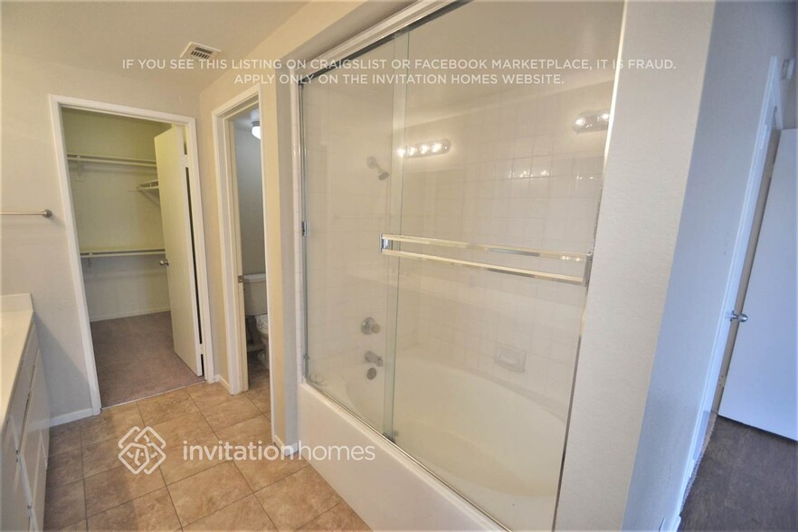 Building Photo - 5777 El Palomino Dr