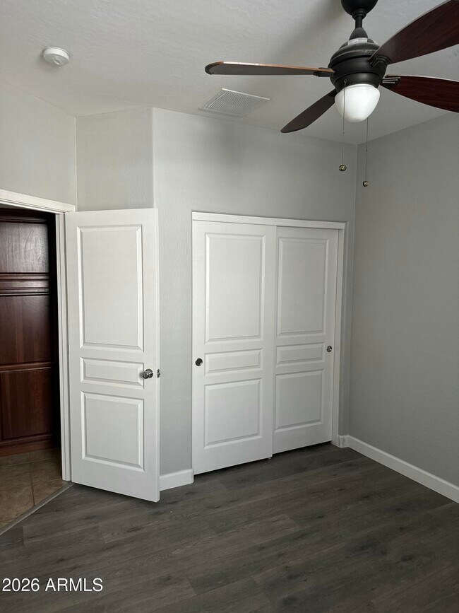 Building Photo - 15128 W Windrose Dr