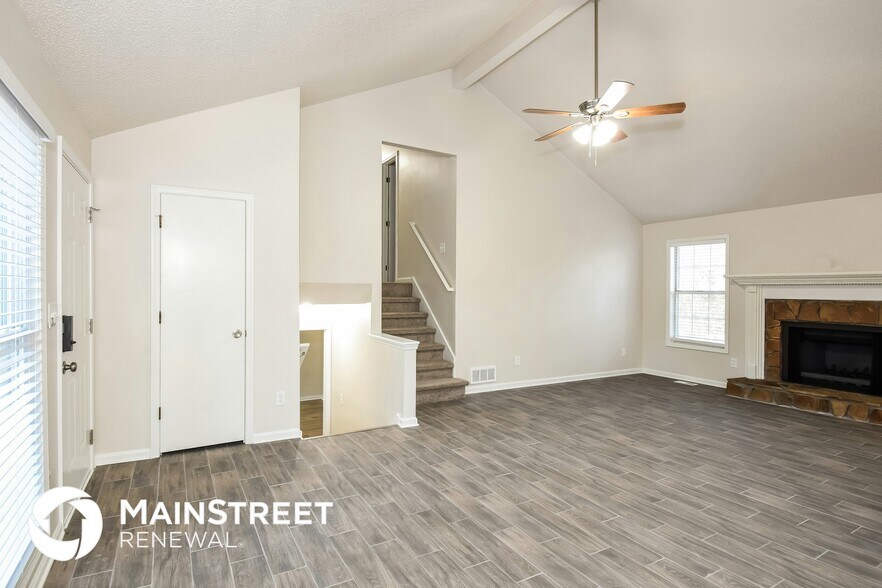 Building Photo - 1445 Glynn Oaks Dr SW