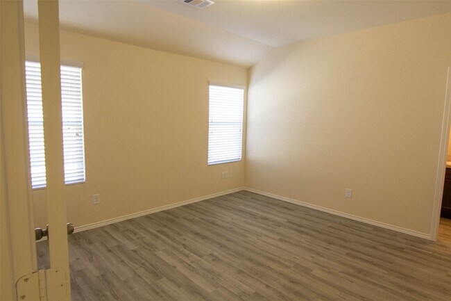 Building Photo - 3531 Bartolo Brush Ct