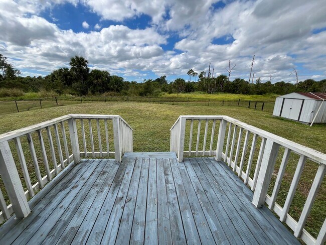 Building Photo - FURNISHED, Horse Farm Dream House