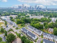 Building Photo - 644 W End Dr