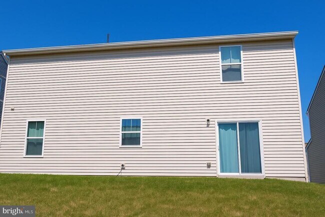 Building Photo - 3113 Clover Ln