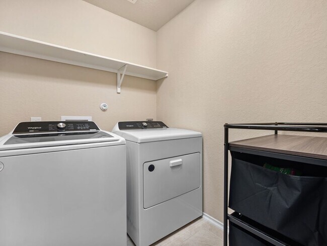 Building Photo - 15223 Cinnamon Teal