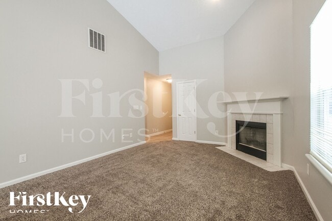 Building Photo - 2283 Layton Park Dr