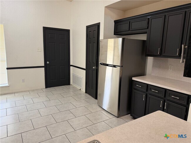 Building Photo - 3404 Granite Dr