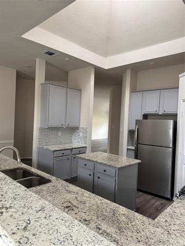 Building Photo - 808 Pimernel Ln