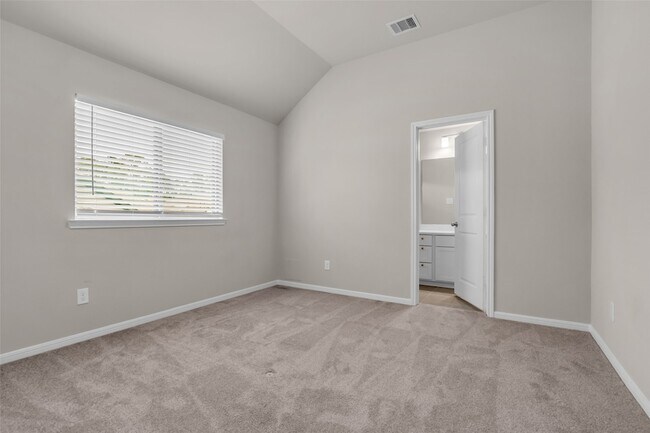 Building Photo - 32117 Magnolia River Trl