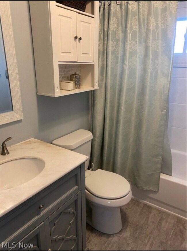 Building Photo - 5696 Pleasant Ave