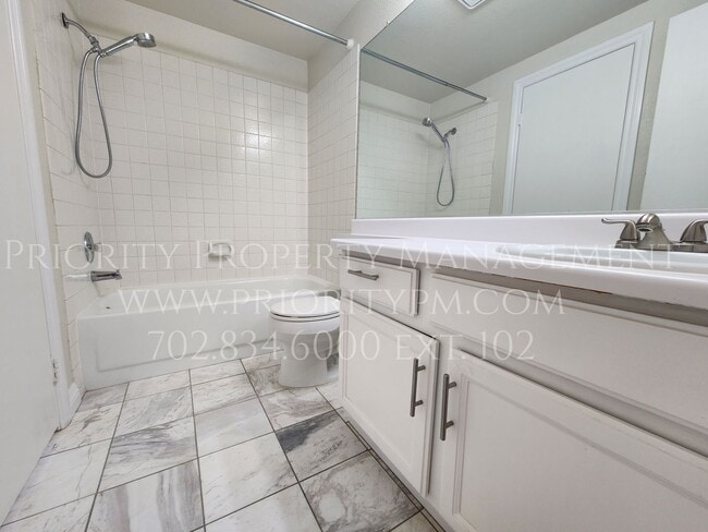 Building Photo - 7217 Sun Cove Cir