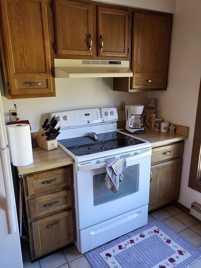 Building Photo - 3712 Silverheels Dr