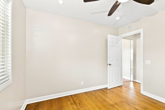 Building Photo - 2779 Cornell Pl