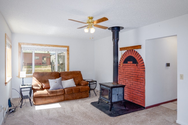 Building Photo - 308 Dakota Ave