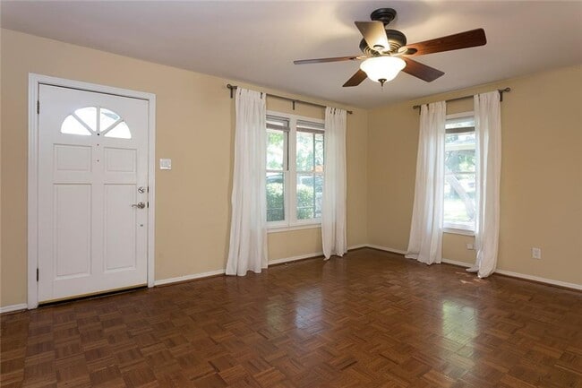 Building Photo - 2110 Westover Rd