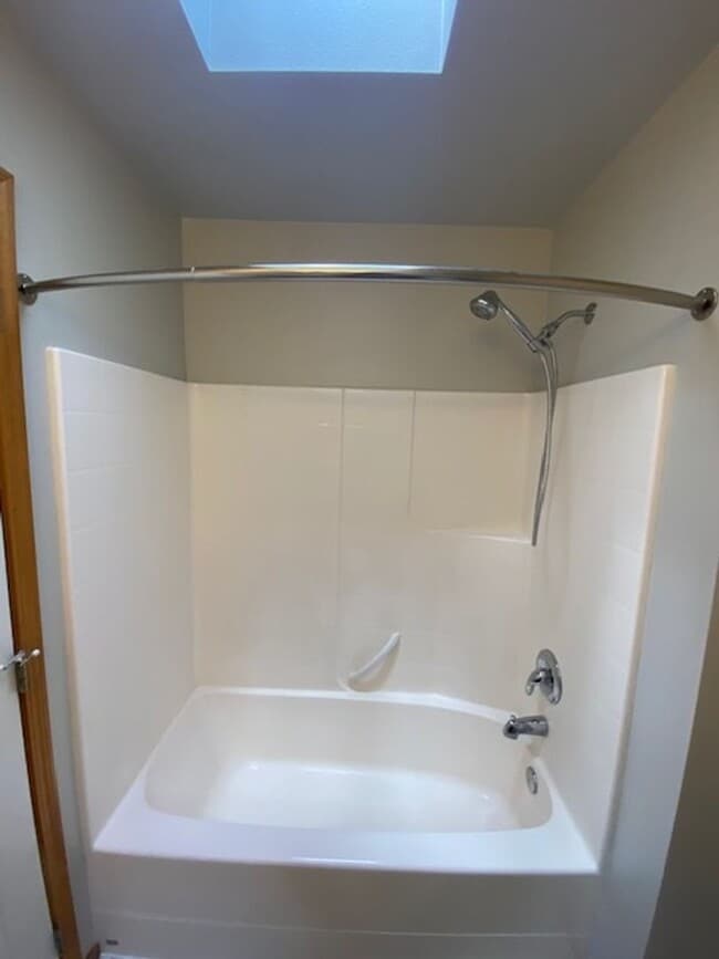 Building Photo - Beautiful 4 bed 3 bath Home Coming Soon!