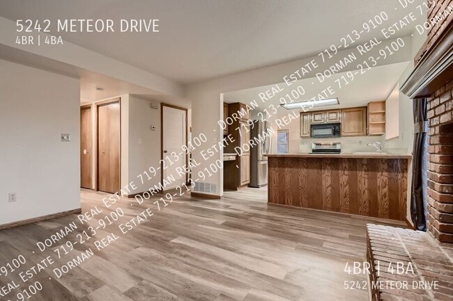 Building Photo - 5242 Meteor Dr