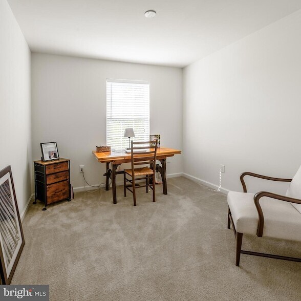 Building Photo - 310 Katie Ln