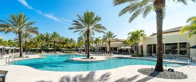 Building Photo - 9931 Bozzano Dr