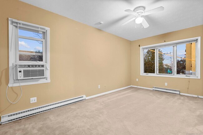 Building Photo - 120 Wooster St