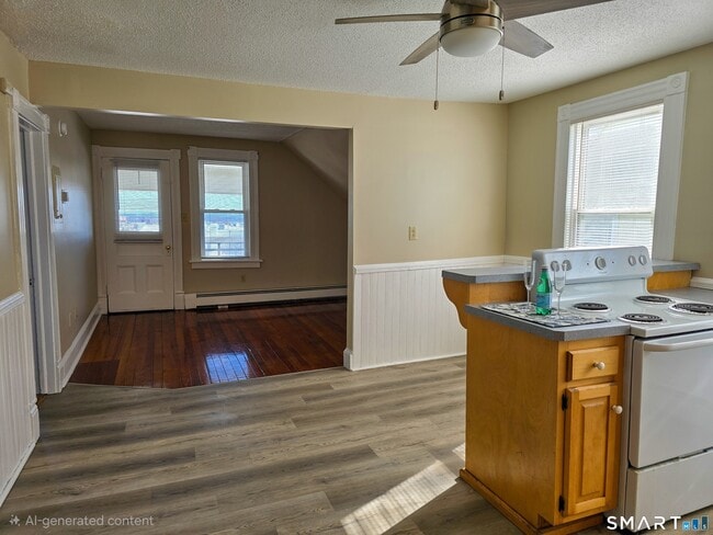 Building Photo - 180 Curtis St