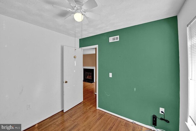 Building Photo - 13257 Wonderland Way