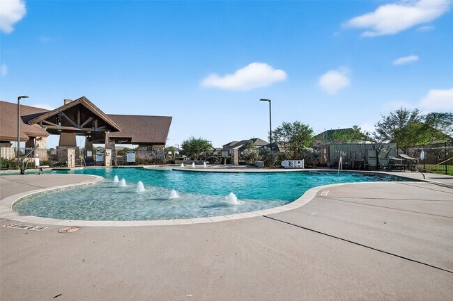 Building Photo - 5403 Tourmaline Wy