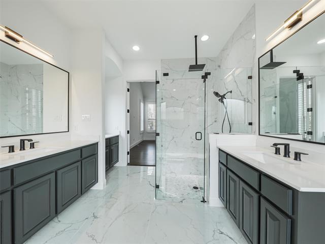 Building Photo - 1500 Le Mans Ln