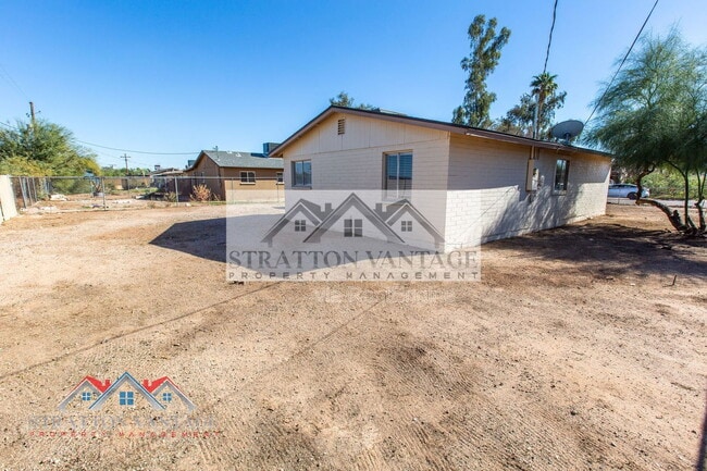 Building Photo - 14034 W Noble Cir