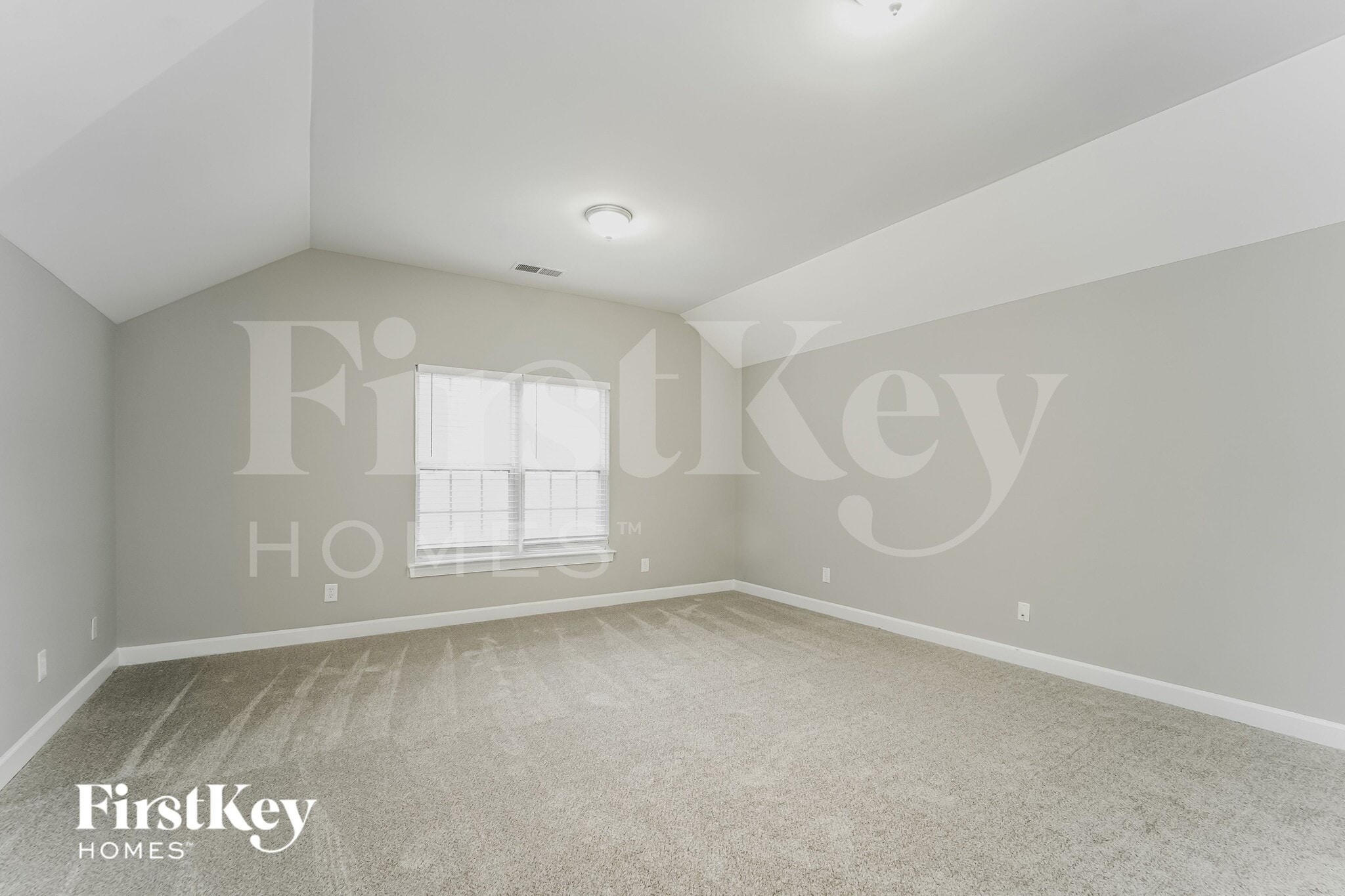 Building Photo - 1240 Blackstone Ct NW